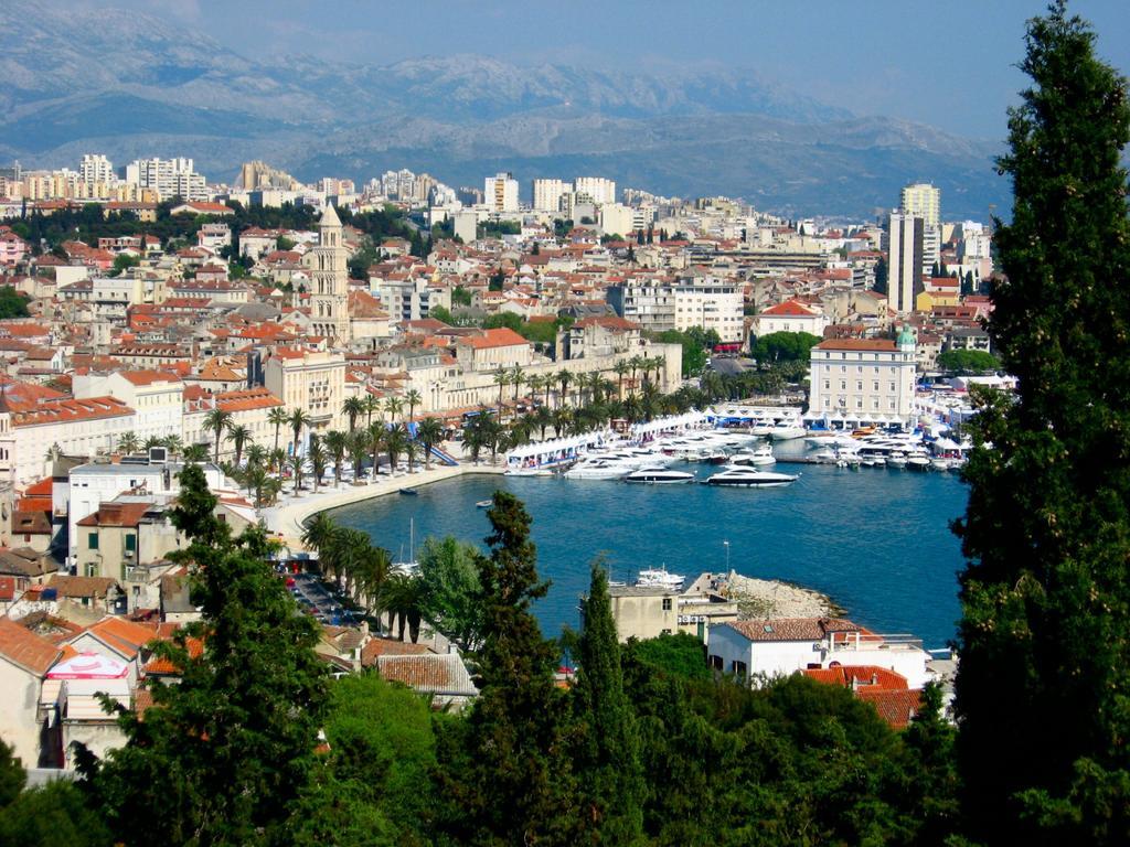 Апартаменты Gold Town Split Centre Old Town Экстерьер фото